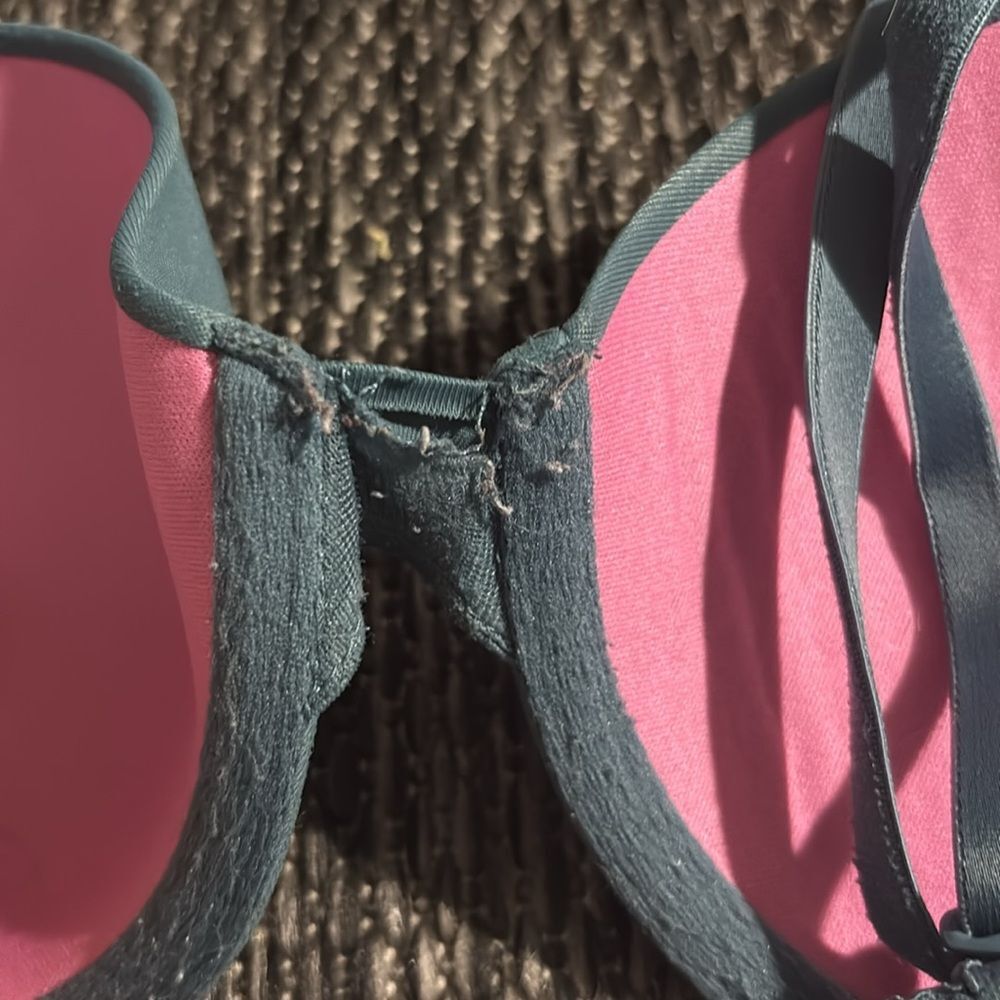 PINK Victoria's secret wear everywhere lightly lined bras - Picture 7 of 13